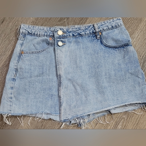 BLANKNYC Light The Way Skort, Size 29 - Picture 3 of 7